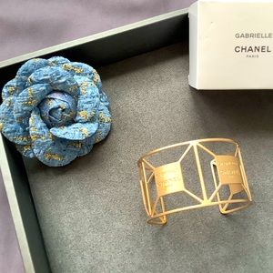 Gabrielle parfums gift bangle